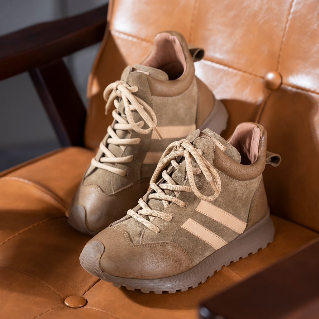 AFrown Women's Walking Sneakers